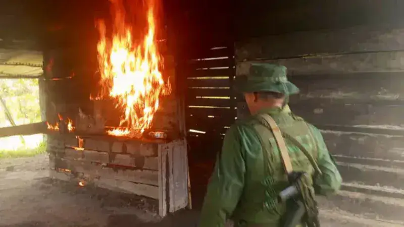 FANB destruye garita en Bolívar con armas de guerra