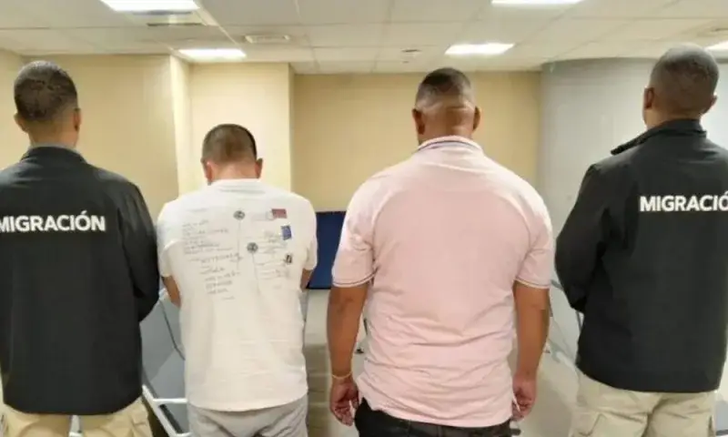 Panamá bloquea a tres venezolanos por oro sin declarar