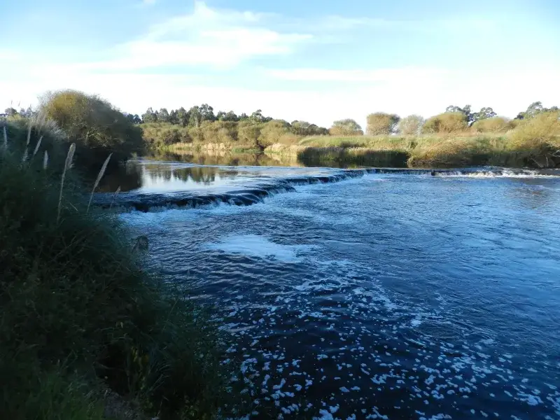 File:Las Cascadas Necochea.JPG