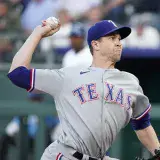 Jacob deGrom sintió molestias en la muñeca