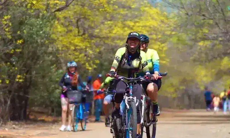 Ciclistas visitarán Jardín Botánico por florecimiento de curarires