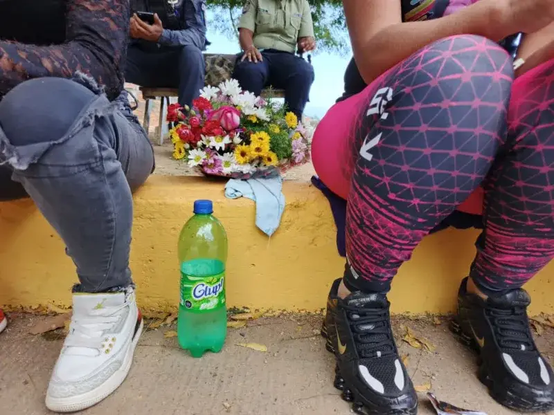 Acceso restringido a tumbas de víctimas sísmicas en La