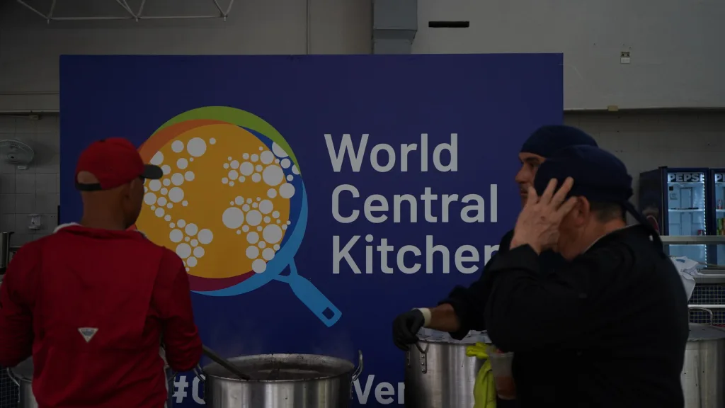 World Central Kitchen mantiene el fuego de la esperanza en La Guaira