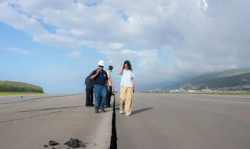 Maiquetía activará pista alterna para reanudar vuelos