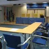 File:Ilustre Colegio Oficial de Geólogos headquarters, Madrid, Spain - Assembly Hall.JPG