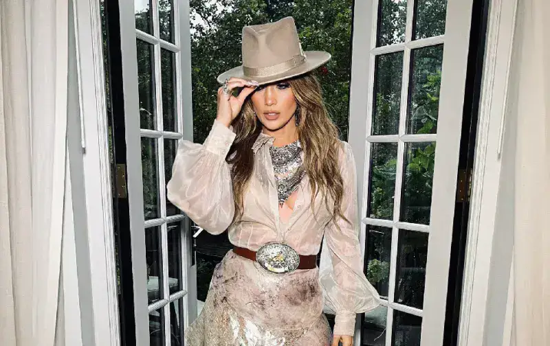 JLo lanzará álbum en solitario después de 9 años