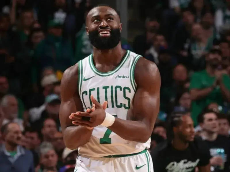 Brown asume su salida de Boston y se prepara para su nueva etapa en Filadelfia