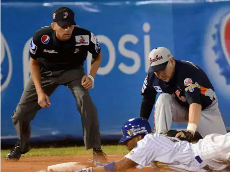 Emil Jiménez hizo el grado en MLB