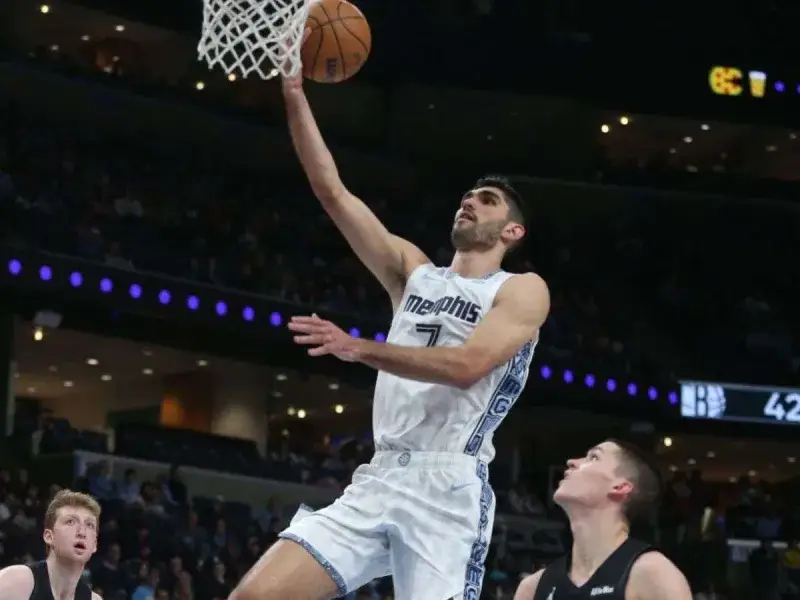 Aldama cambia de equipo y aterriza en los Mavericks tras salir de Memphis