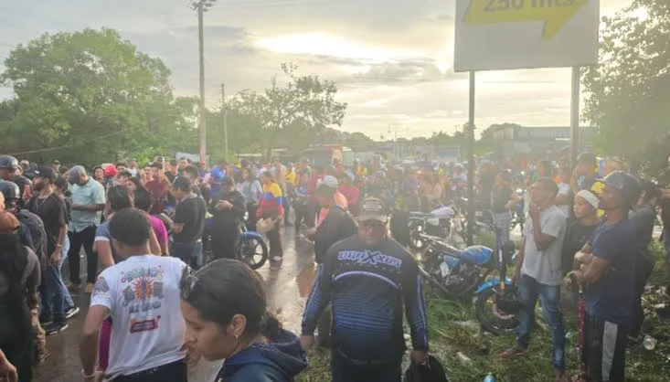 Protesta por fallas eléctricas terminó dispersada en Guasipati