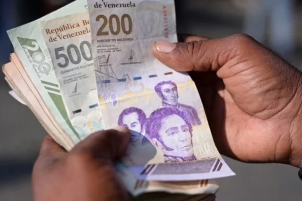 Comienza el pago de Bs. 31.000 del Ingreso Integral a trabajadores activos