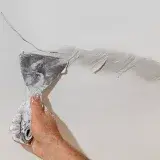 Costos de reparación de frisos y pintura tras sismo