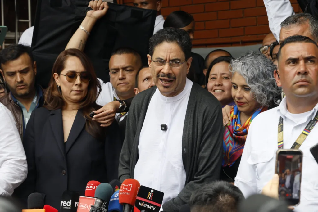 Colombia llega a la segunda vuelta presidencial marcada por una fuerte polarización