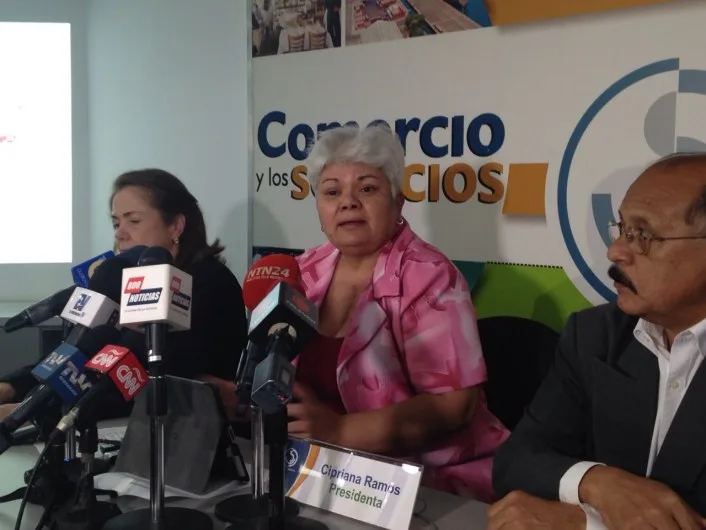Empresarios piden al Seniat bajar carga fiscal y atraer capital