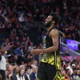 Warriors recuperan a Wiggins para los playoffs