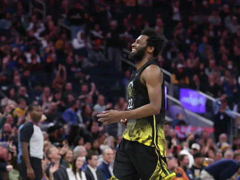 Warriors recuperan a Wiggins para los playoffs