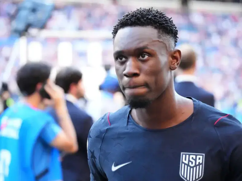 Balogun reconoce polémica por su regreso tras perdón de la FIFA
