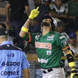 ‘Cafecito’ Martínez fue la estrella en México