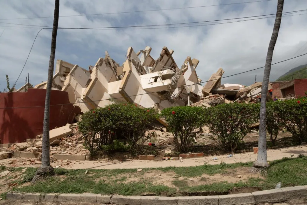 Reparar viviendas dañadas en La Guaira demandaría hasta 3% del PIB, según ANOVA