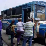 Pasaje urbano sube a 190 bolívares y se ajusta al dólar