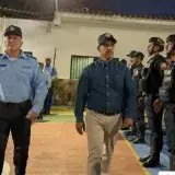 Rescatistas ubican con vida al jefe policial de La Guaira entre los escombros de Oasis Beach