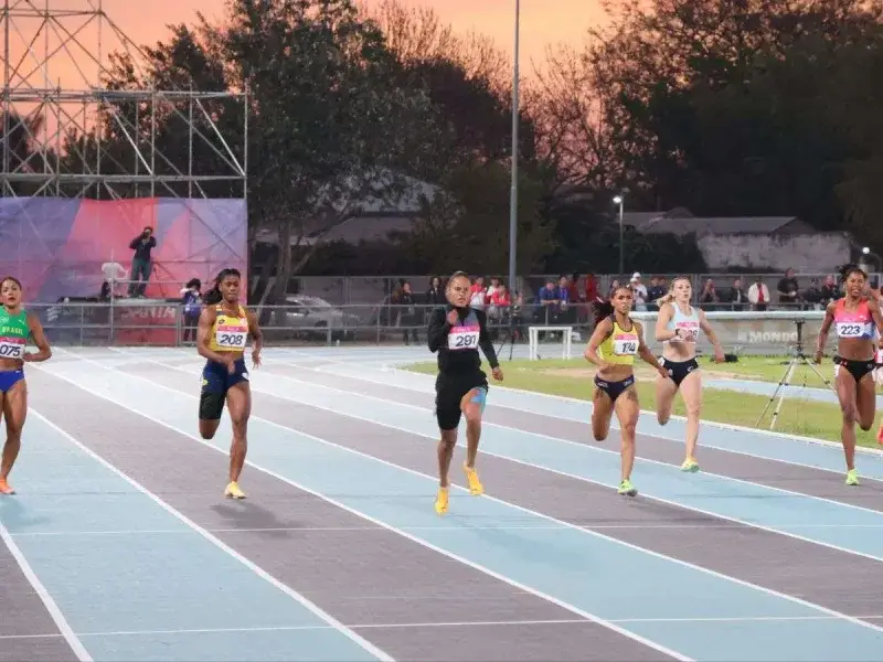 Orangys Jiménez conquista el oro y hace historia en los 200 metros