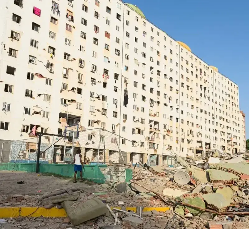 La Guaira sigue entre escombros cinco días después del doble terremoto
