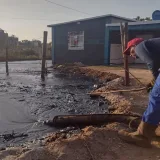 Línea de bombeo de crudo colapsa en Bachaquero y afecta a una casa
