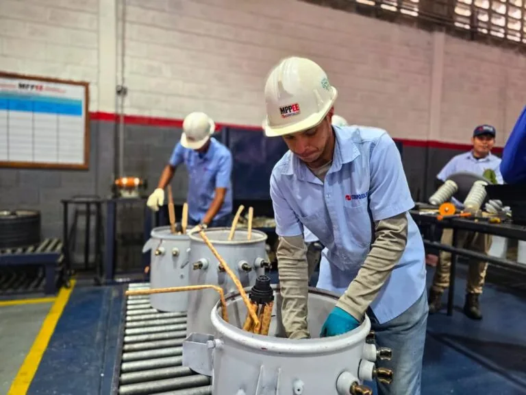 Zulia suma 376 transformadores y eleva la entrega a 896