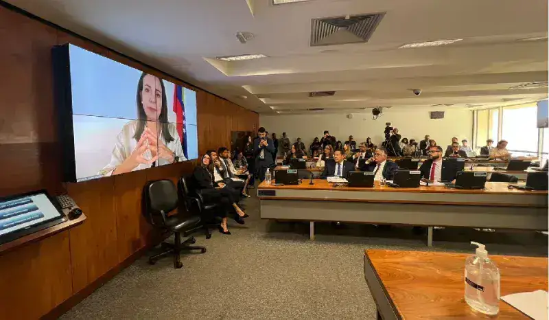María Corina Machado pide al senado brasileño apoyar la primaria
