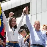 Machado y González Urrutia se deslindan de mesa con el gobierno