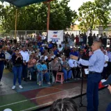 
			Gobernación entregó sillas de ruedas, bombas y tanques de agua a comunidades marabinas		