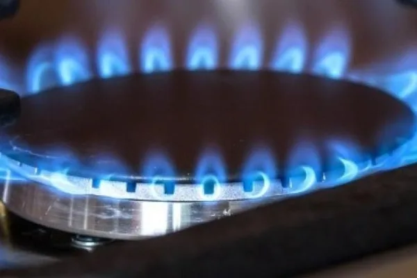 Gremios y autoridades priorizan restituir el gas doméstico en zonas golpeadas por sismos