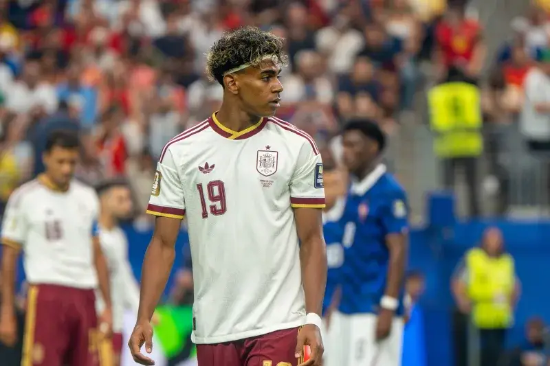 File:Lamine Yamal France v Spain 7.24.26-057.jpg