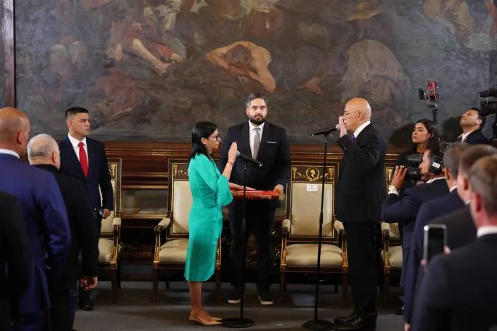 El Consejo de Economía planifica reconstrucción tras doblete sísmico