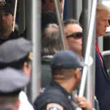 Corte deja en libertad a Trump y el juicio será en enero de 2024