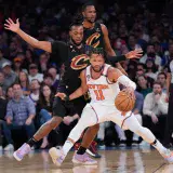 Knicks se ponen a tiro de gracias para vencer a Cavs