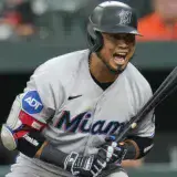 Luis Arráez suma su sexto jonrón en el triunfo de Marlins