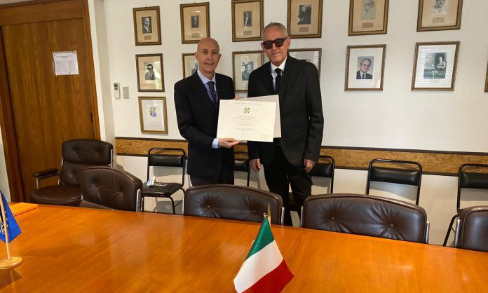 Nombran a Yordano “Cavaliere” de la República Italiana