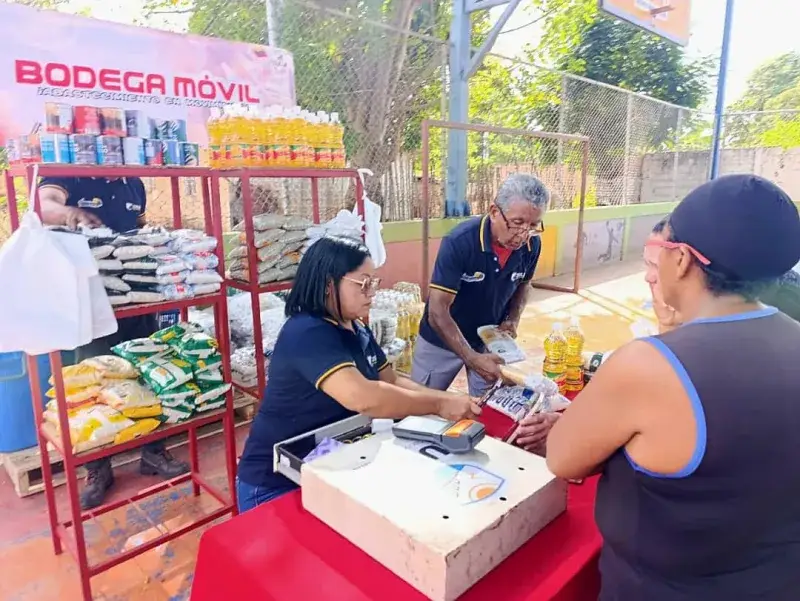 Bodega Móvil beneficia a más de 1.000 familias en Bustamante
