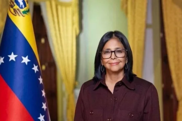 Delcy Rodríguez pide liberar fondos bloqueados