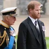 Rey Carlos acoge a Harry y Meghan en Highgrove tras años de separación