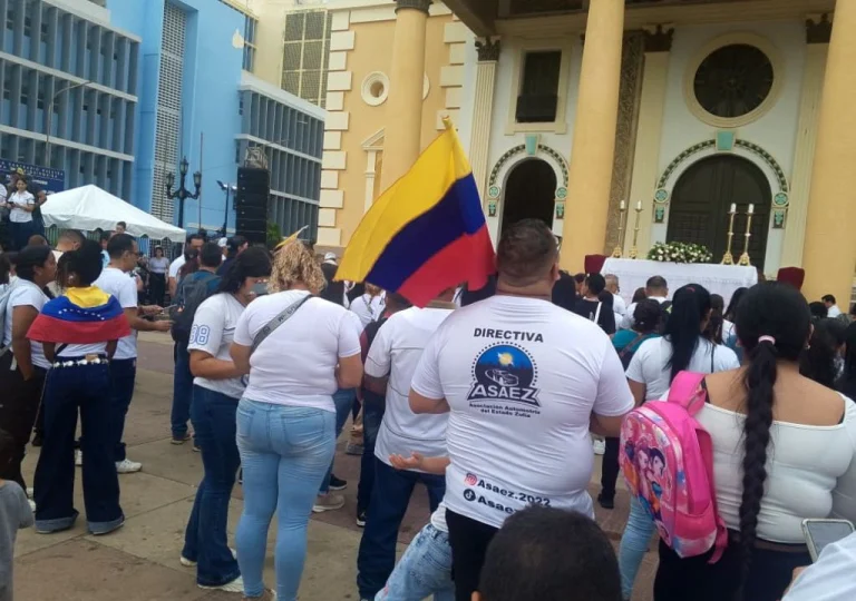 Zulia elevó oraciones por víctimas de terremotos en La Guaira