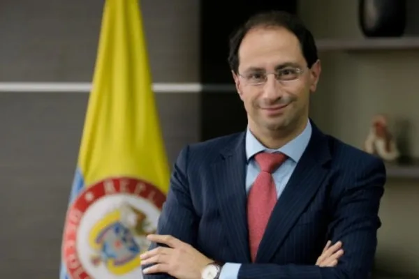 Vicepresidente colombiano llega a Washington para fortalecer lazos