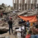 Terremotos dejan nueve periodistas muertos