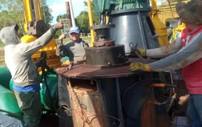 Repararon motor del embalse Burro Negro en la Costa Oriental del Lago
