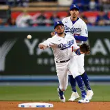 Miggy Rojas reapareció y tomó su lugar en los Dodgers