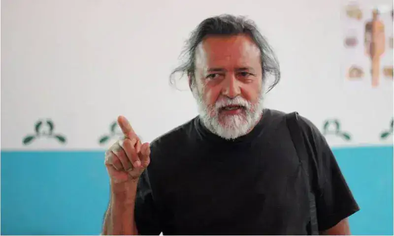 Alejandro Vásquez gana Concurso Internacional de Cuentos en Colombia