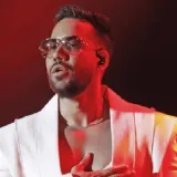 Romeo Santos acusa a productora por retraso de 8 horas en concierto de Caracas