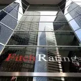 Fitch ve una amenaza global por una corrección en la IA